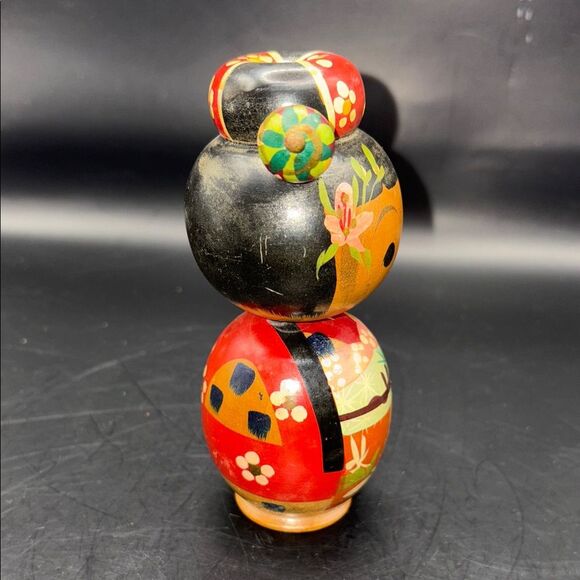 Colorful Wooden Kokeshi Doll - Picture 4 of 6